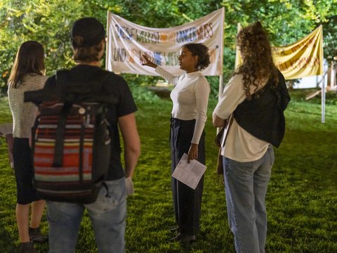 Yara Dulac Gisler, Phil Hayes