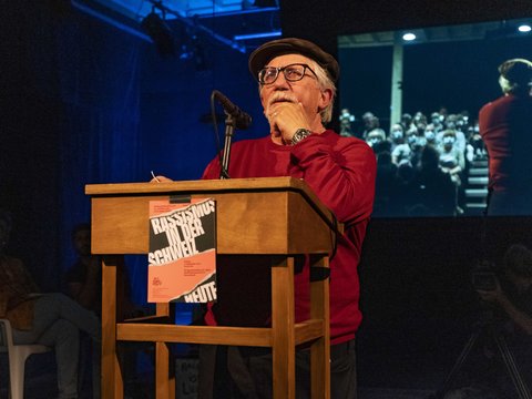 Schwar zenbach Kompl ex